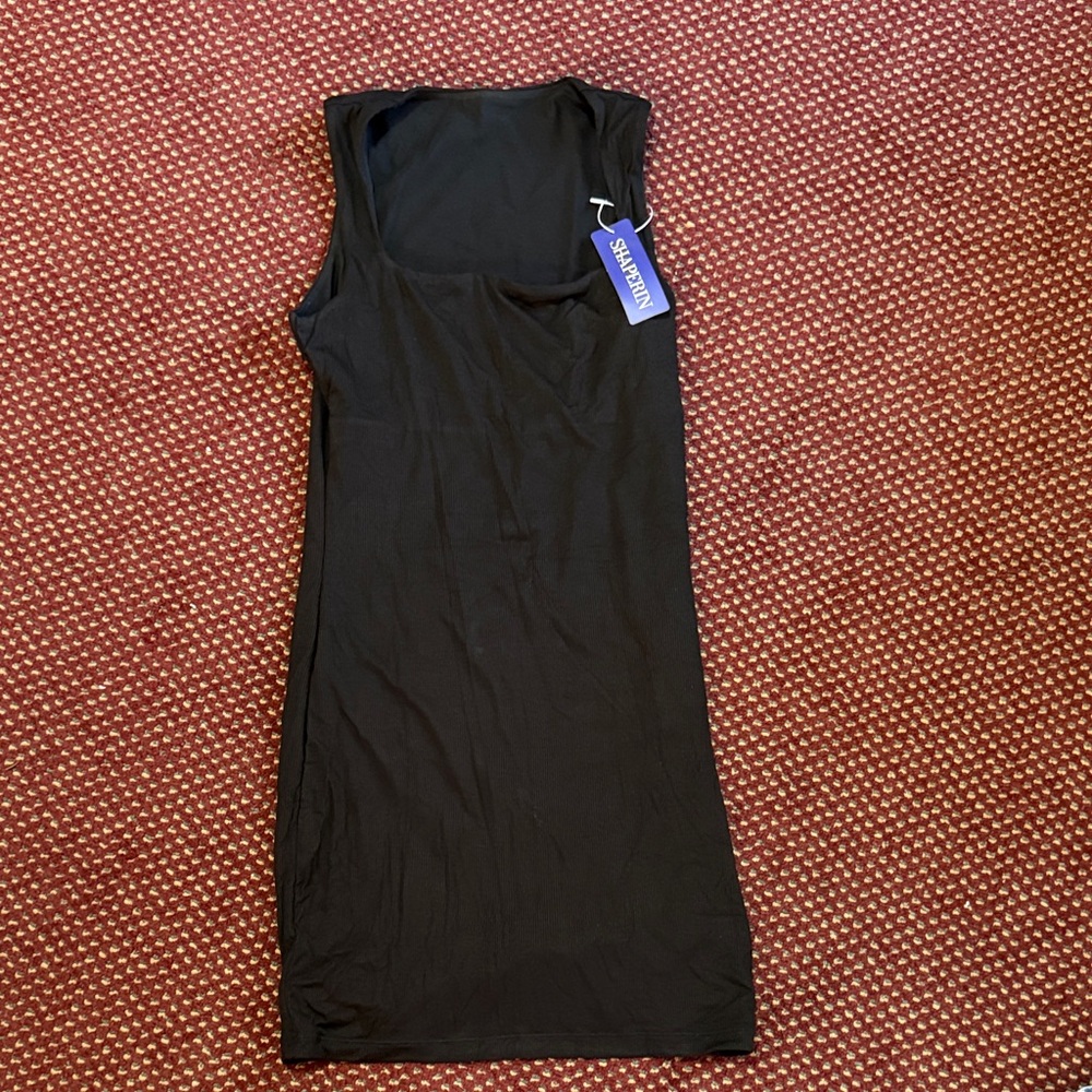 Black Sleeveless Dress